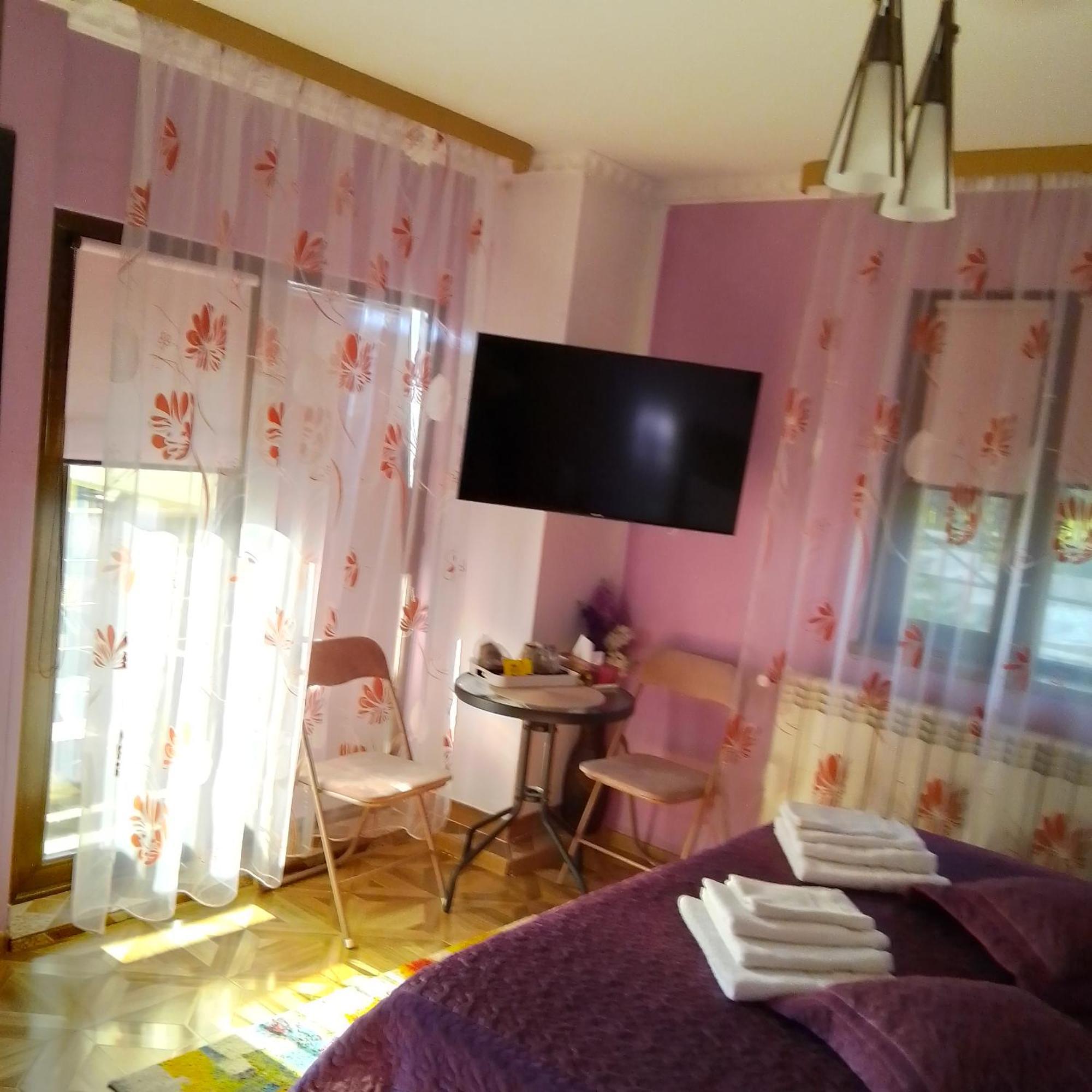 Casa Nicolas Buşteni Exteriör bild